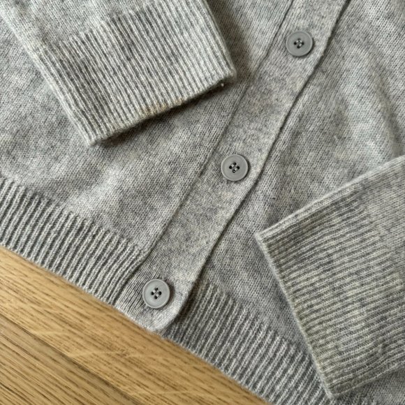 FROM FUTURE 100% CASHMERE CARDIGAN- MEDIUM - Picture 6 of 7